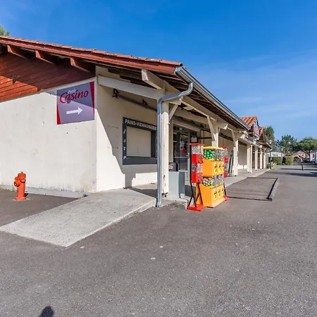 Campsite Mobil 304 Grand Confort Gastes